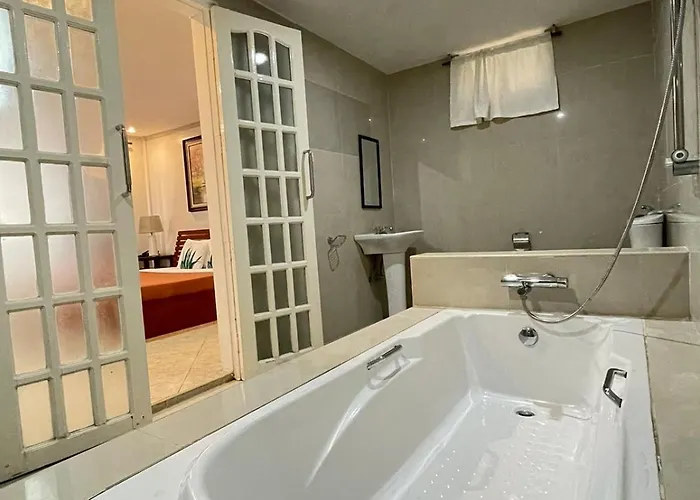 Hotel Nadelmar And